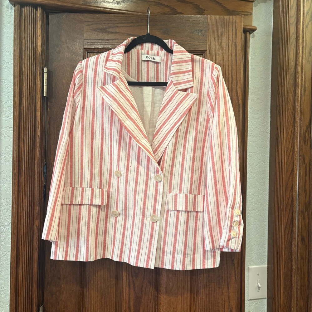 DO+BE $68 L Red & White Striped Double Breasted Linen Blend Blazer EUC - Picture 2 of 8
